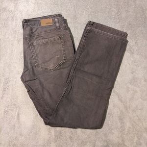 32 x 34 Grey Urban Pipeline Jeans